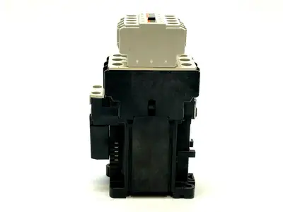 Used Fuji Electric SC-E02/G, SZ-A22/T PLC Contactors Michigan US | Maverick Industrial Sales #1399864