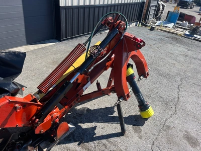 NEW HOLLAND 617 Disc Mower | County Equipment Company LLC (12)