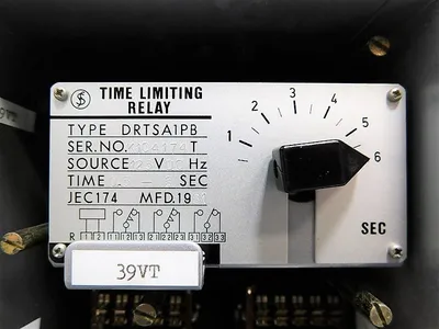 Fuji Electric DRTSA1PB Time Limiting Relay 0.5-6s Type DQBA2 DRHHB1CA Used