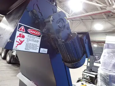 USED 2011 MAKINO MILLING MACHINE CO A51NX