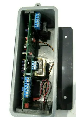 USED SENIX ULTRA-S ULTRASONIC NON-CONTACT DISTANCE /LEVEL SENSOR