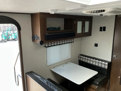Used 2019 PRIME TIME NAVI 16FQ Campers, Caravans, Motorhomes Michigan US | Miedema Asset Management Group #1341094