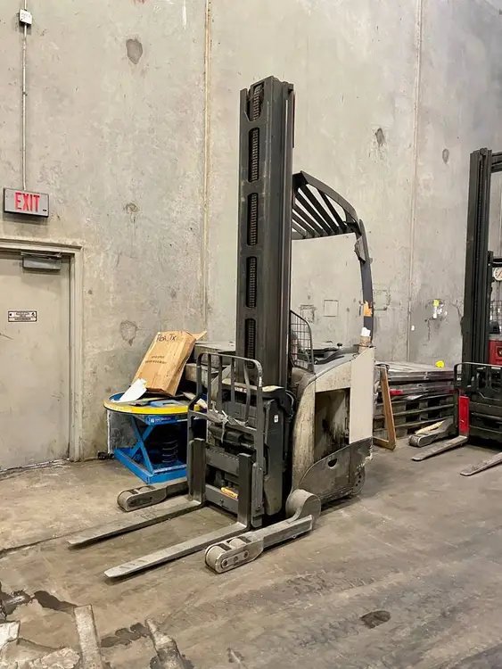 Used 2014 CROWN RM6025-45 Reach Trucks Texas US | TB Forklifts #1274874