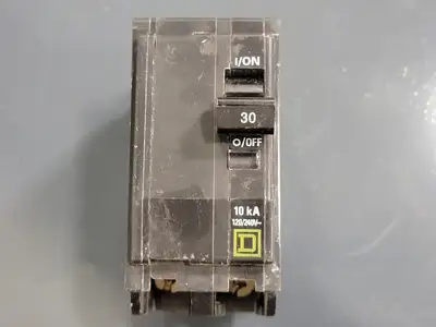 USED SQUARE D QO230