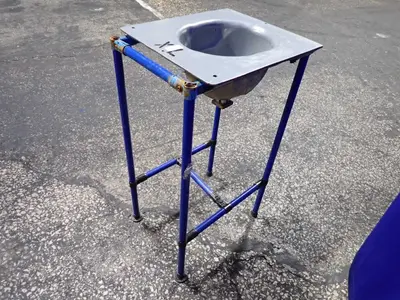 12" X 12" X 8" Workstation