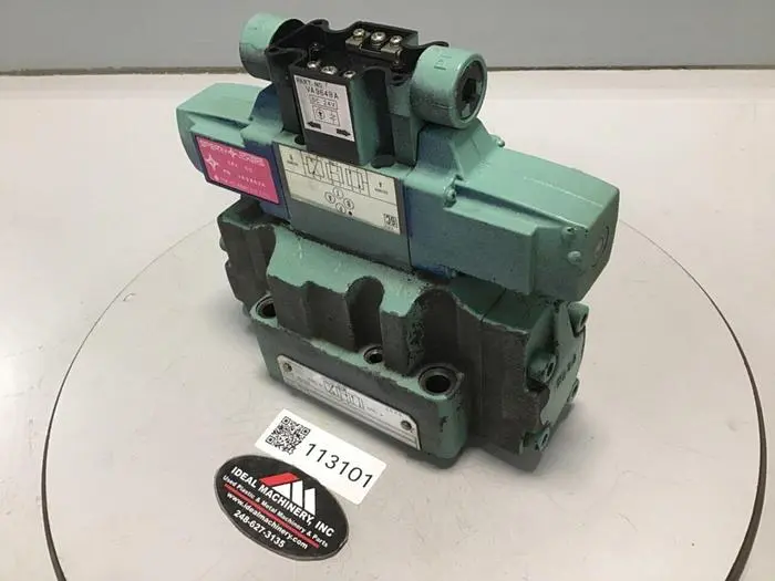 Used VICKERS DG3V76CET10JASM02Z Valves/Fittings Michigan US | Ideal Machinery #701967