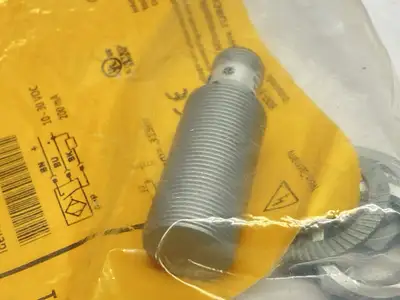 New | in-Stock Turck Weldguard Proximity Sensor, Metal Body 1644789 Proximity Sensors Michigan US | Maverick Industrial Sales #1418961