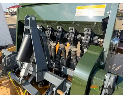 Used PH OUTDOORS _UNKNOWN_ Food Plot Seeders Iowa US | Keast Enterprises #1360392