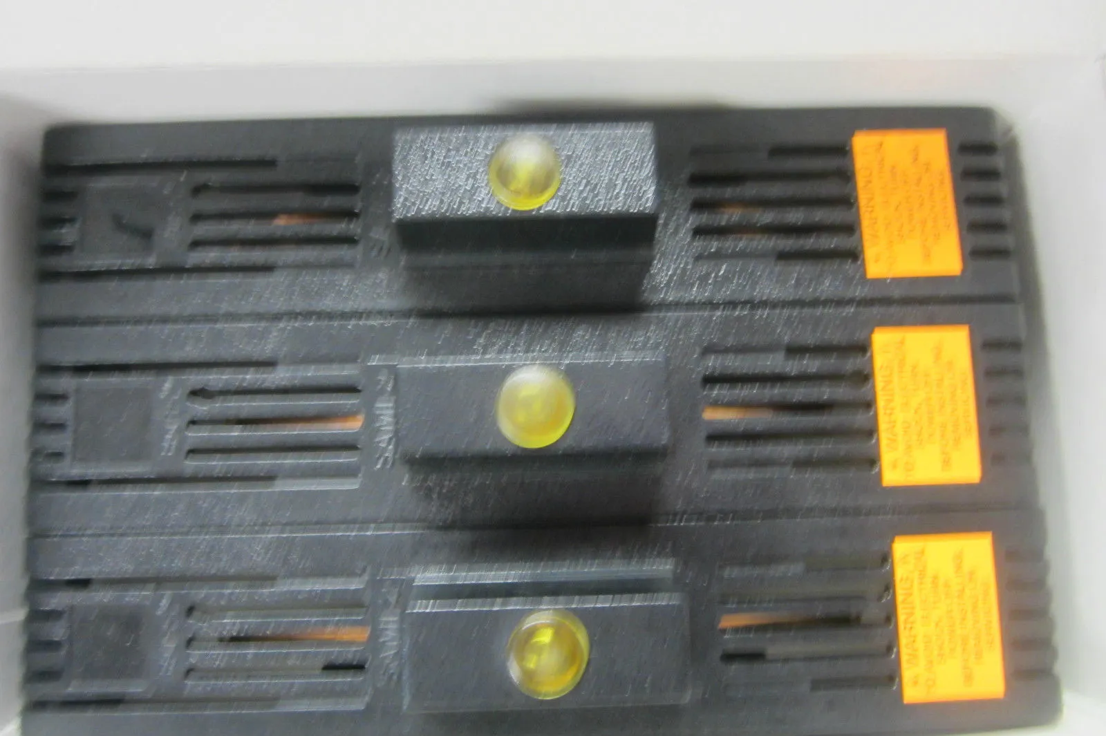 3 NEW BUSSMANN SAMI-21 FUSE COVER SAMI21