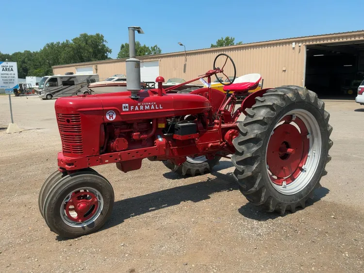 Used 1953 FARMALL SUPER H Agricultural Tractors Michigan US | Miedema Asset Management Group #1308233