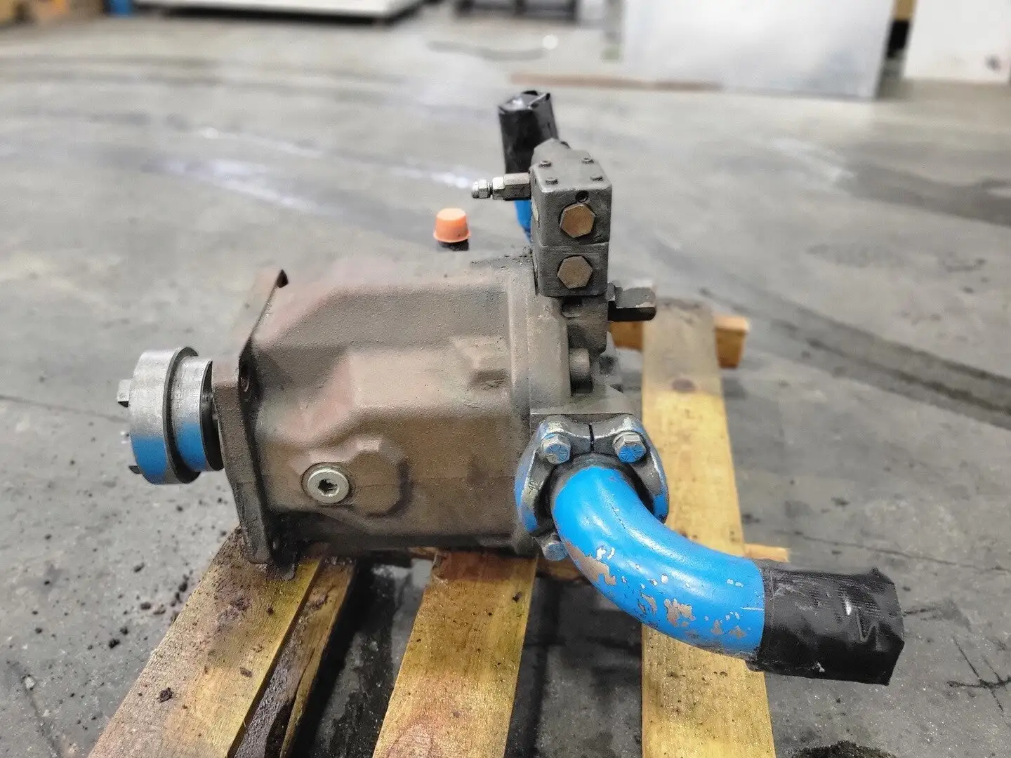 USED REXROTH AA10VSO140DFR/31R-PKD62N00