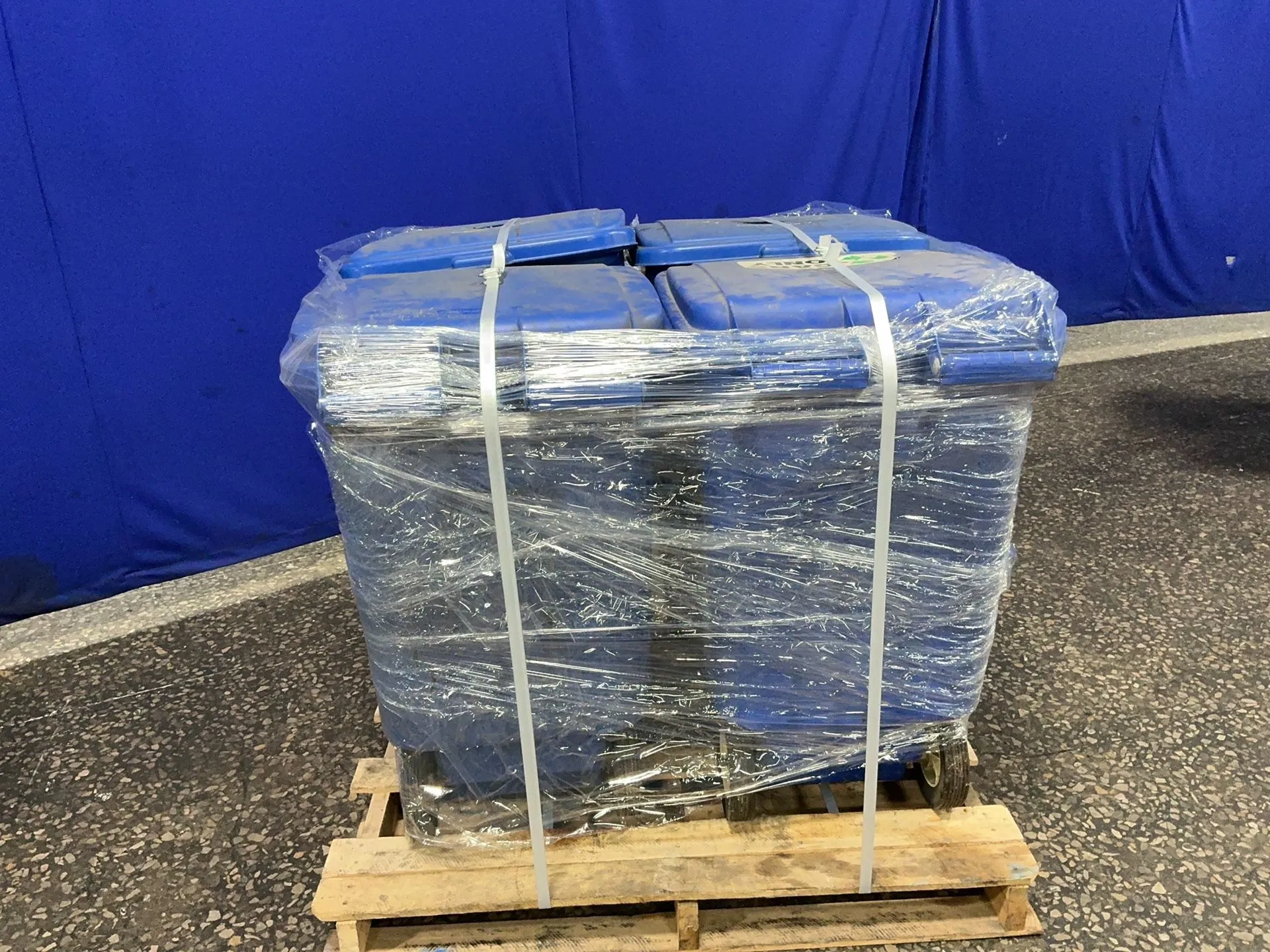 Used RUBBERMAID _UNKNOWN_ Miscellaneous MRO Ohio US | HGR 24 #1271873