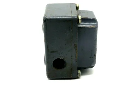 USED SQUARE D 9036FLOAT SWITCH TYPE DR1S2