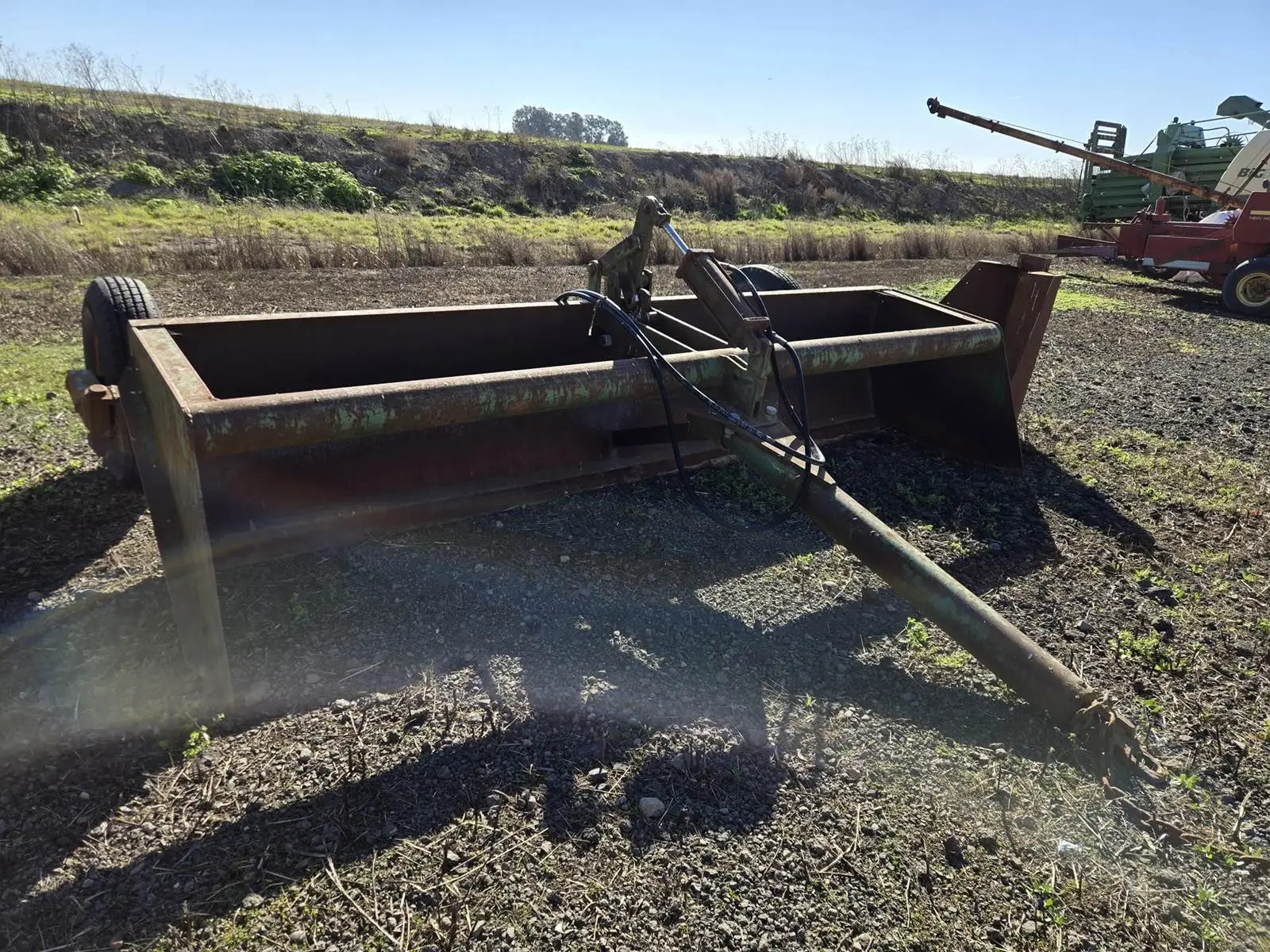 USED 1988 JOHN DEERE 12RL-05