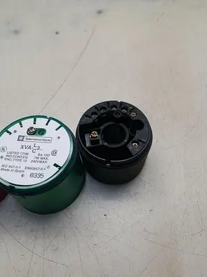 USED TELEMECANIQUE XVA-LC3