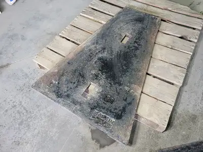 Lower Cheek Plate RH