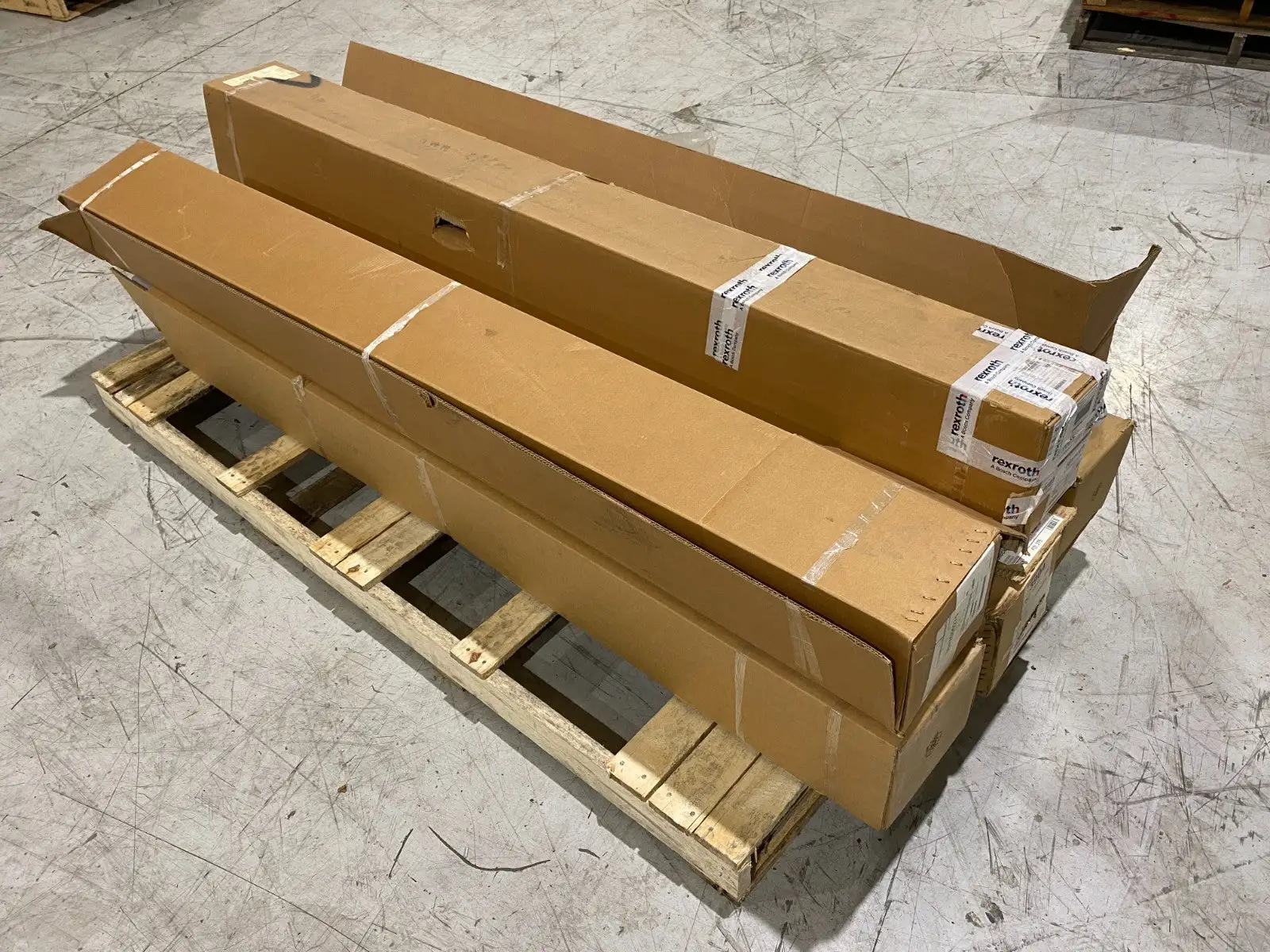 USED BOSCH REXROTH SLOT PROFILE L=2000 GRAY, BLACK LOT OF APPROX. 1200