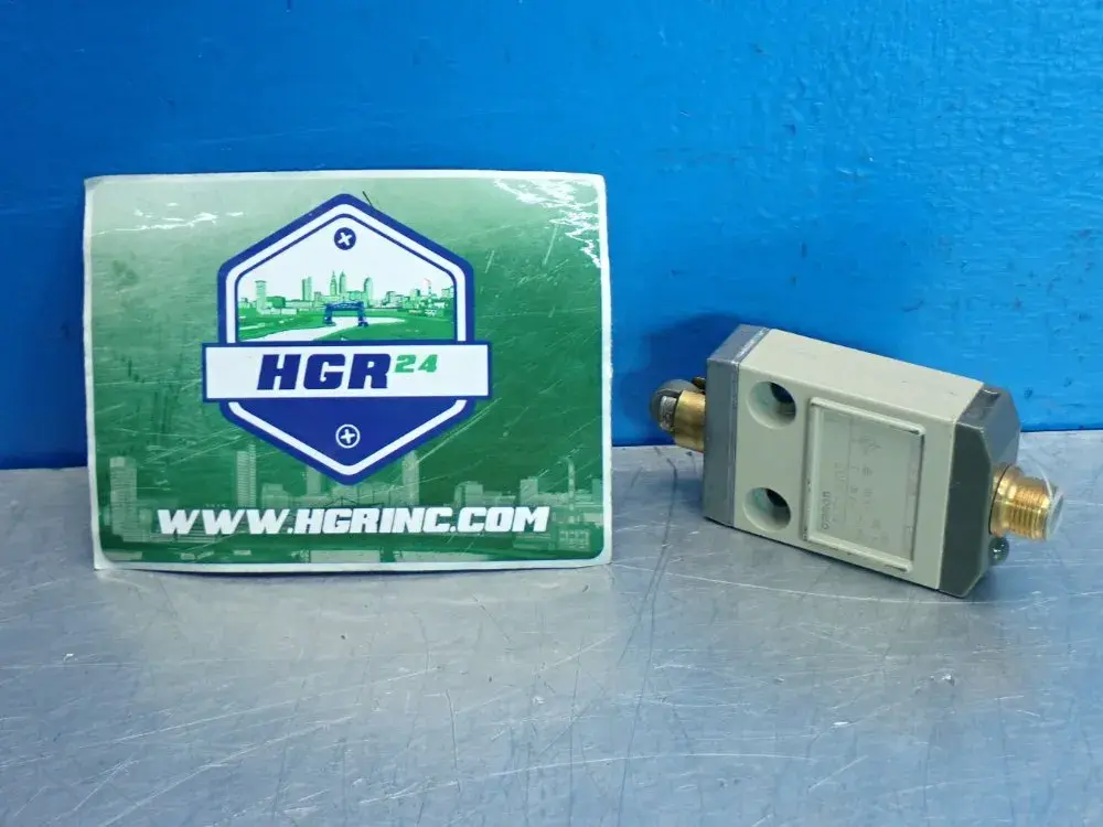 USED OMRON D4CC3002