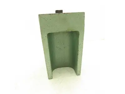 Bison 1115-50 CNC Tool Holder Vise CAT 50 Cast Iron Clamping Tool Changer