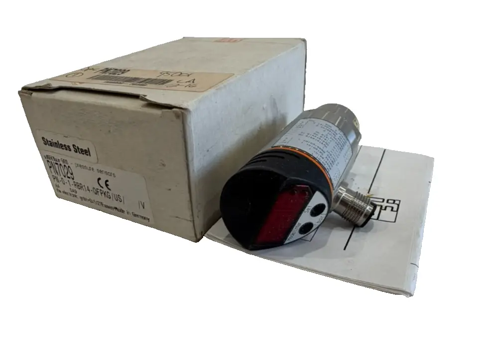 NEW IFM EFECTOR PN-0-1-RBR14-QFPKG/US/ /V PRESSURE SENSOR PN7029