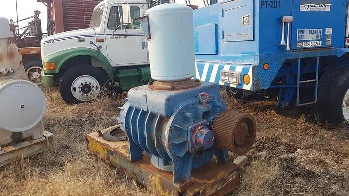 Used ROOTS SIZE 10X24 ROTARY POSITIVE VACUUM PUMP / BLOWER Air Compressors (Misc) Saskatchewan CA | Chad Equipment #466910