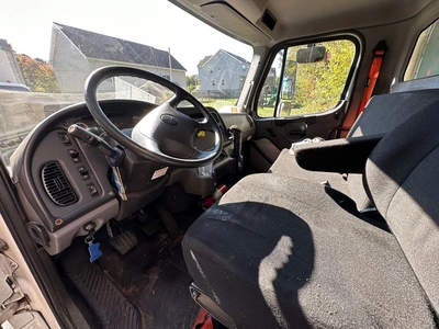 Used 2015 FREIGHTLINER M2 BOX TRUCK Box trucks New Jersey US | Proxy Equipment #1377871