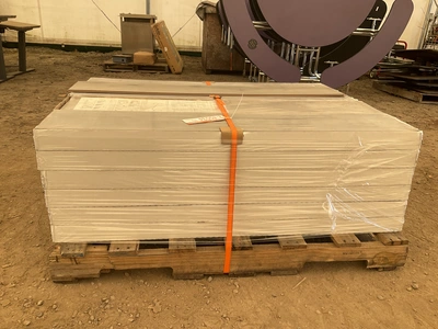 Used TRAFFIC MASTER ABOTTSBURY MAPLE Flooring, Windows, and Doors Michigan US | Miedema Asset Management Group #1325666