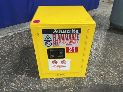 Used JUSTRITE 890420 Cabinets Ohio US | HGR 24 #1460138