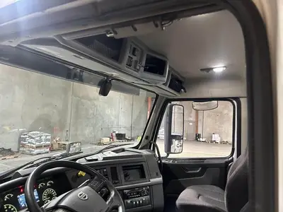 Used 2021 VOLVO VNR42T300 Conventional trucks California US | Ben Kaplan Equipment #1402920