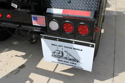 New | in-Stock 2026 INTERNATIONAL HX Rolloff Trucks Texas US | Roll Off Truck World #1491804