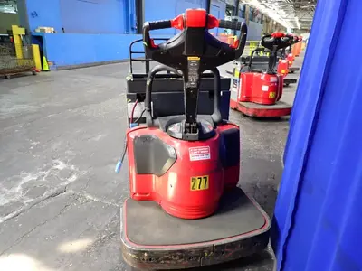 USED THE RAYMOND CORPORATION 8410