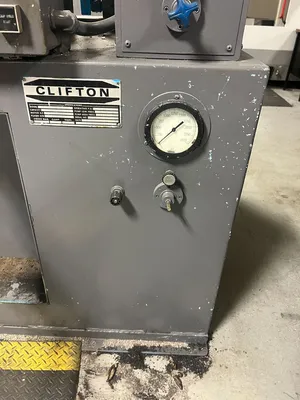 1983 CLIFTON 200 4 Post Hydraulic Press | Universal Press & Machinery (UPM) (5)