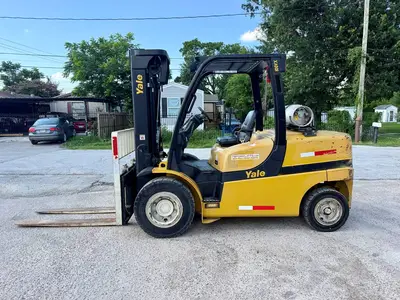 Used 2013 YALE GLP100VX Internal Combustion Forklifts: Pneumatic Tire Texas US | TB Forklifts #1274938