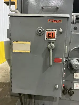 5 CU FT X 15 HP WHEELABRATOR TUMBLAST RUBBER BELT SHOT BLAST CABINET: YOBRO #25013