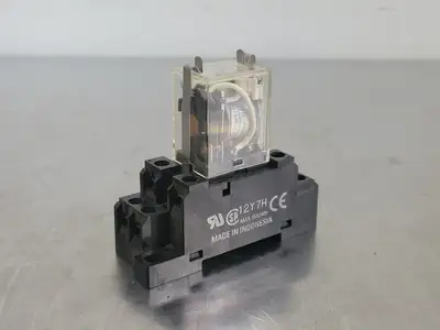 USED OMRON IEC225