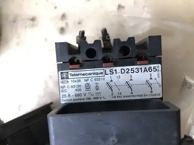 Telemecanique LS1-D2531A65 Fuse Holder / Carrier 25A 660VAC -Lot of 3