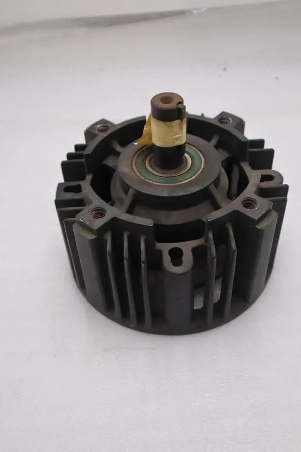 WARNER EM-210-40 NEMA 182TC 184TC  MAX RPM 3600 OUTPUT CLUTCH STOCK M-64