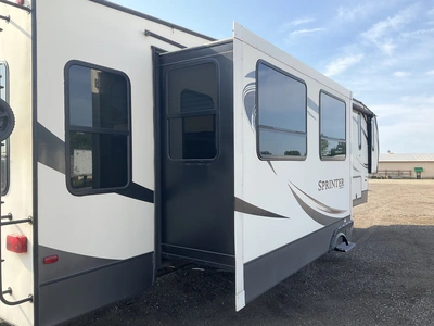 Used 2018 SPRINTER TBD Campers, Caravans, Motorhomes Michigan US | Miedema Asset Management Group #1334538