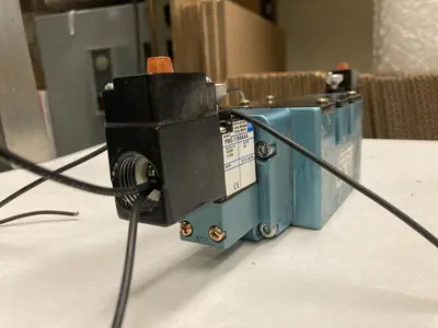 Used MAC MV-A3B-A211-PM-119AA Solenoid Valves Ohio US | Surplus Asset Holdings #1246464