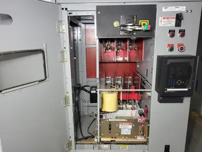 USED 2002 SQUARE D NG44D