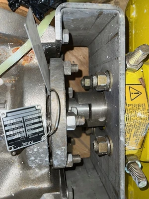 8" Stainless Steel Tufline 3 way AX Plug Valve , Air Operated