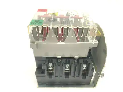 Used ALLEN-BRADLEY DISCONNECT SWITCH Disconnects | Maverick Industrial Sales #1108658