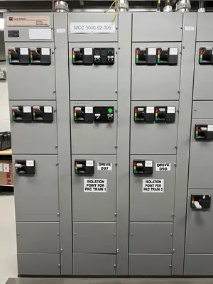 Advantage 2100 MCC, 600V, 3-Ph, 1200A, 10 Sections w/ Transfer Switch