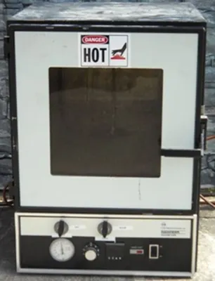 Used CATERPILLAR 29 Lab Vacuum Ovens Texas US | Bamko Surplus Process Equipment #939131