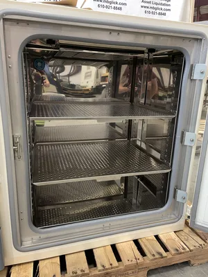 Thermo Scientific Steri-Cult 3310 CO2 Incubator +5°C to 50°C