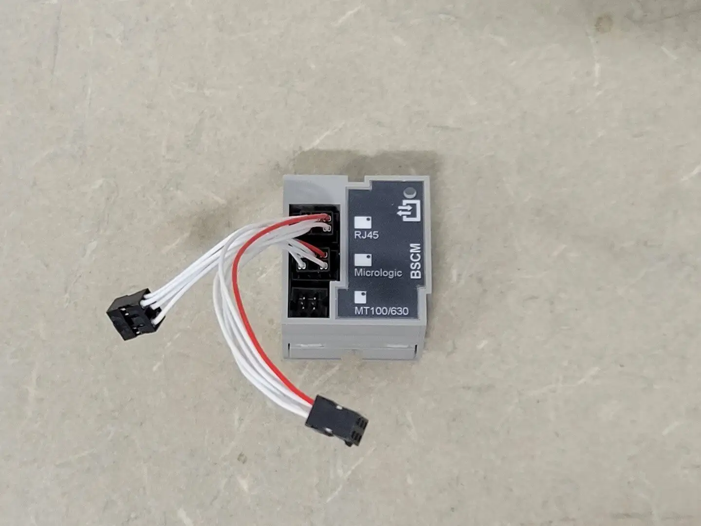 NEW SCHNEIDER ELECTRIC LV434205