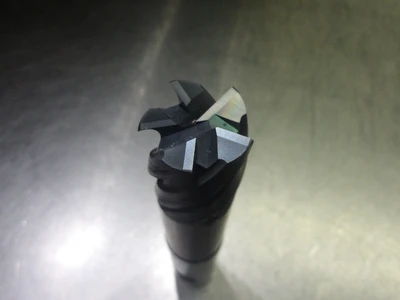 Minicut/VHIcarb 1" 5 Flute Carbide CR Endmill .040" R 6400-40270 (LOC1587)