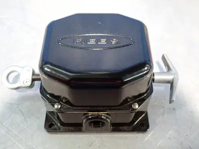 USED REES 04944000
