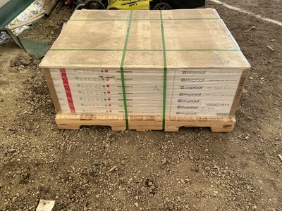 Used LIFEPROOF CHIFFON LACE OAK Flooring, Windows, and Doors Michigan US | Miedema Asset Management Group #1760591