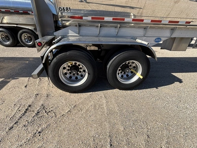 Used 2011 WALKER MILK TANKER TRAILER Tanker Trailers Michigan US | Miedema Asset Management Group #1709508